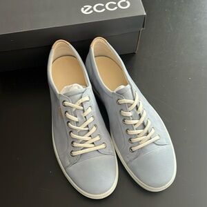 NIB! Ladies Ecco soft blue soft leather shoes Sz 10-10.5